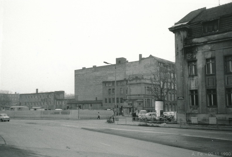 1990-11-00 Cottbus, Franz_Mehring-Straße_Briesmannstraße.jpg